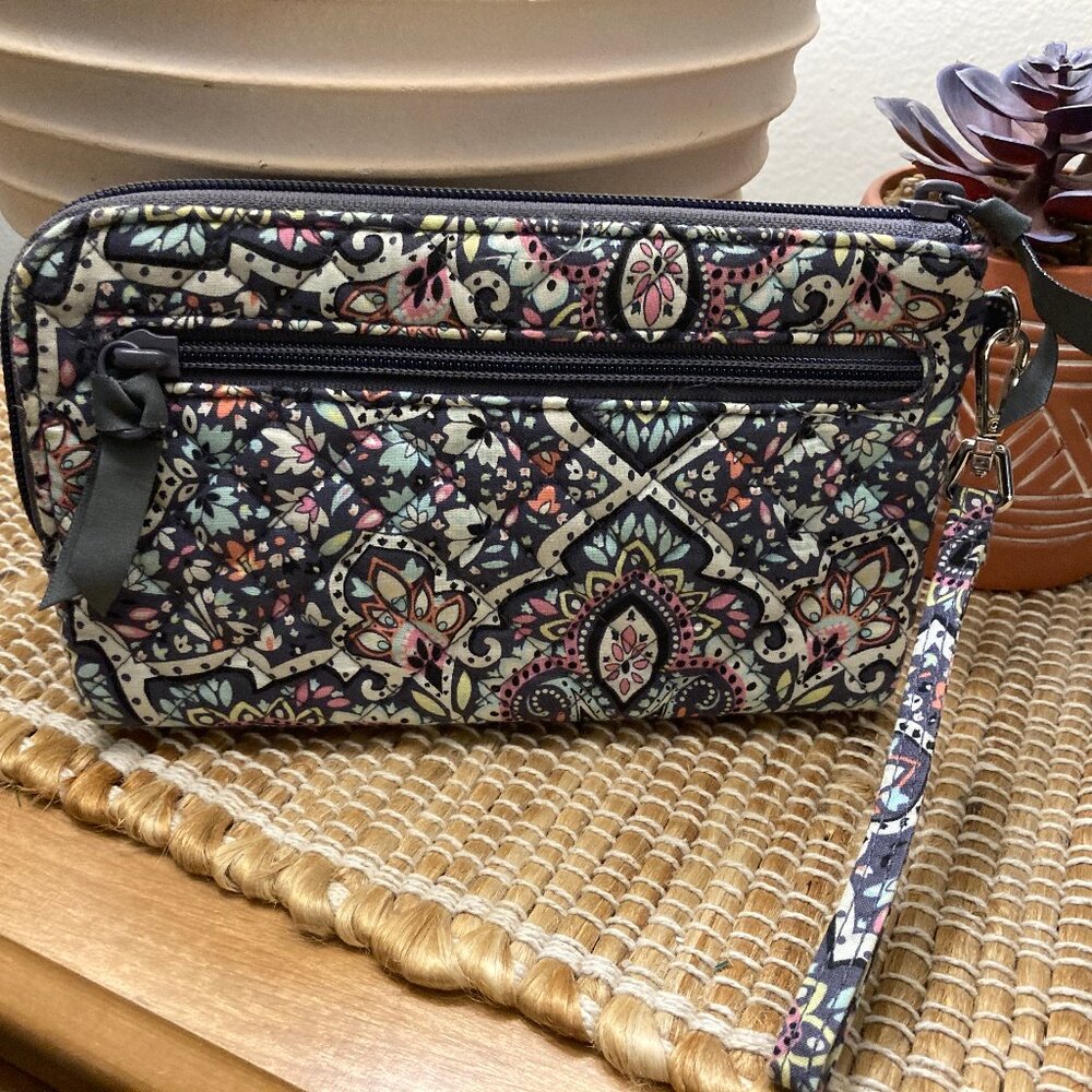 Vera Bradley Bon Bon Medallion Wristlet